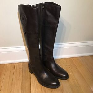 Etienne Aigner Sz 8 Dark Brown Leather Riding Boot